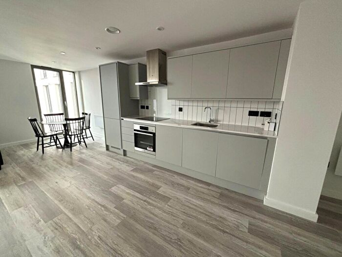 2 Bedroom Apartment To Rent In Apex Lofts, Warwick Street, Digbeth, B12