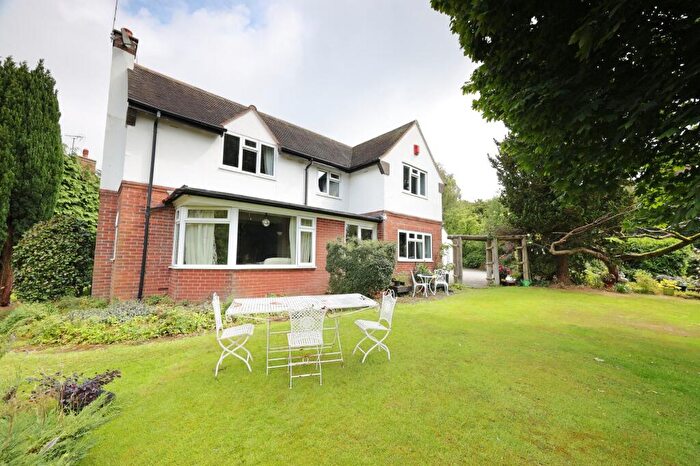 3 Bedroom Detached House For Sale In Church Bank, Keele, ST5