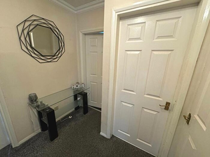 2 Bedroom Apartment To Rent In Derwent Drive, Shaw, OL2