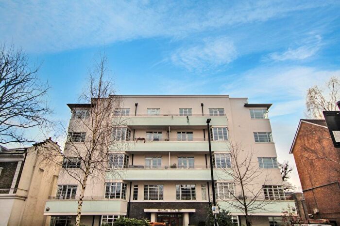 2 Bedroom Flat To Rent In Hylda Court, ()London, NW5