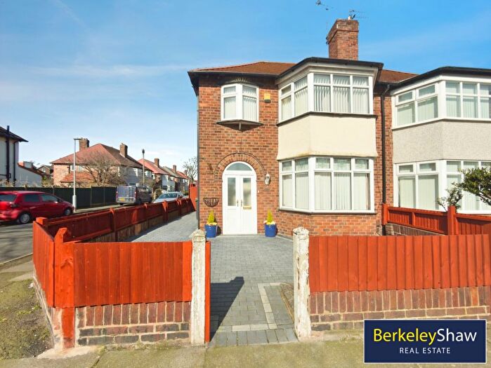 3 Bedroom Semi Detached House For Sale In Myers Road West, Liverpool, L23