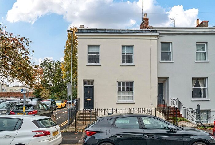 4 Bedroom End Of Terrace House For Sale In Bath Parade, Cheltenham, Gloucestershire, GL53