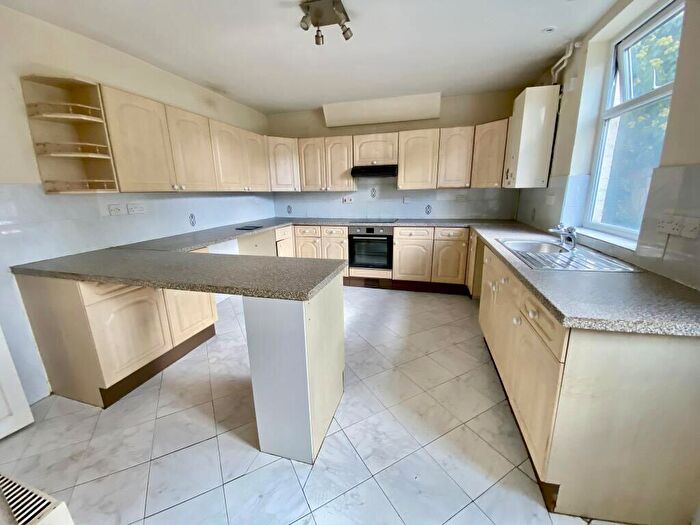 4 Bedroom Detached House For Sale In Roman Bank, Moulton Seas End, Spalding, Lincolnshire, PE12