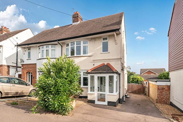 3 Bedroom Semi-Detached House For Sale In Station Road, Flitwick, MK45