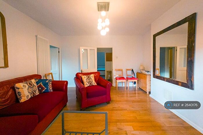 3 Bedroom Flat To Rent In Grenada House, London, E14