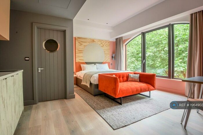 Studio To Rent In Queens Terrace, Southampton, SO14