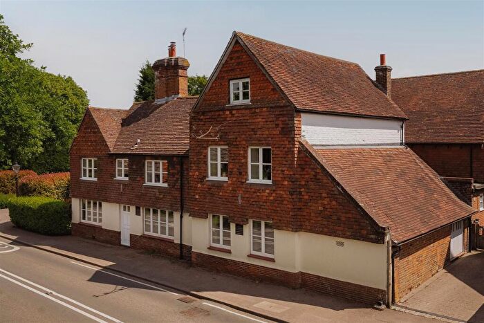 6 Bedroom House For Sale In Kings Arms Court, Ockley, Dorking, RH5