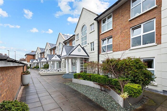 2 Bedroom Flat For Sale In London Terrace, Hackney Road, London, E2