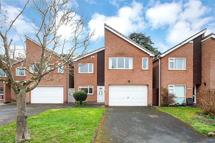 4 Bedroom Detached House For Sale In Avenue Gardens, Stoneygate, Leicester, LE2