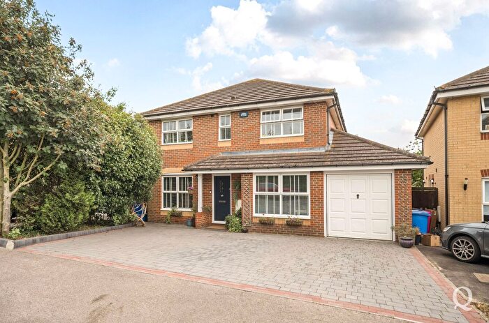 4 Bedroom Detached House For Sale In Recreation Way, Kemsley, Sittingbourne, Kent, ME10