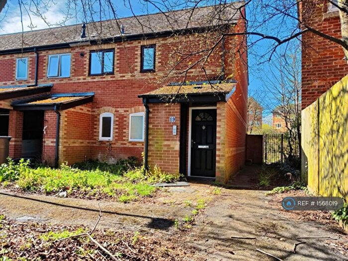 1 Bedroom Flat To Rent In Kates Grove Lane, Reading, RG1