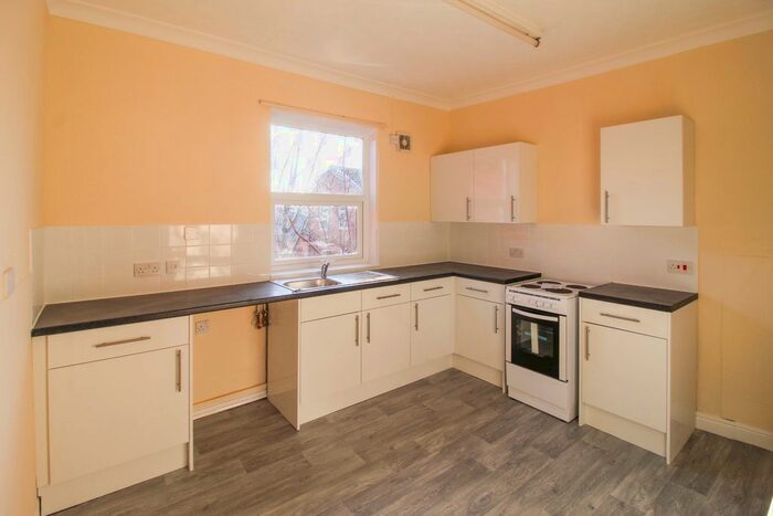 2 Bedroom Flat To Rent In Spendmore Lane, Coppull, PR7