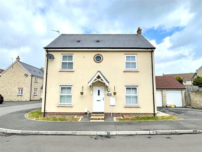 3 Bedroom Detached House To Rent In Purcell Road, Blunsdon St Andrew, Swindon, Wiltshire, SN25
