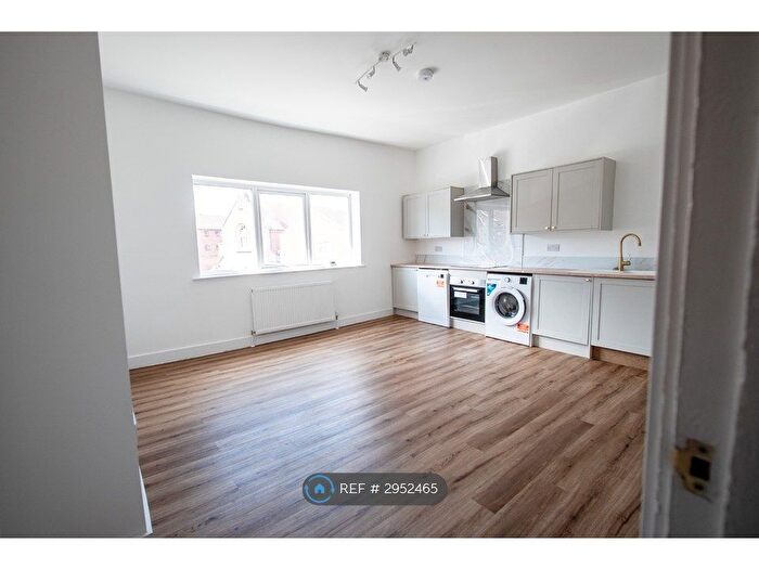 2 Bedroom Flat To Rent In Connaught Road, Portsmouth, PO2