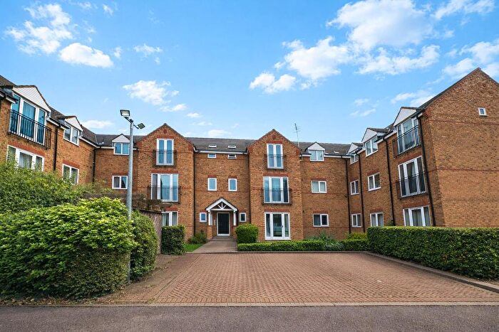 2 Bedroom Flat For Sale In Sovereign Place, Peterborough, PE3