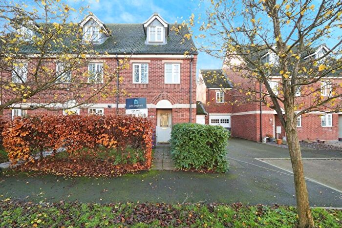 3 Bedroom End Of Terrace House For Sale In Caroline Court, Burton-on-Trent, Staffordshire, DE14