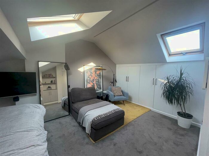 4 Bedroom House To Rent In South Road, Erdington, Birmingham, B23