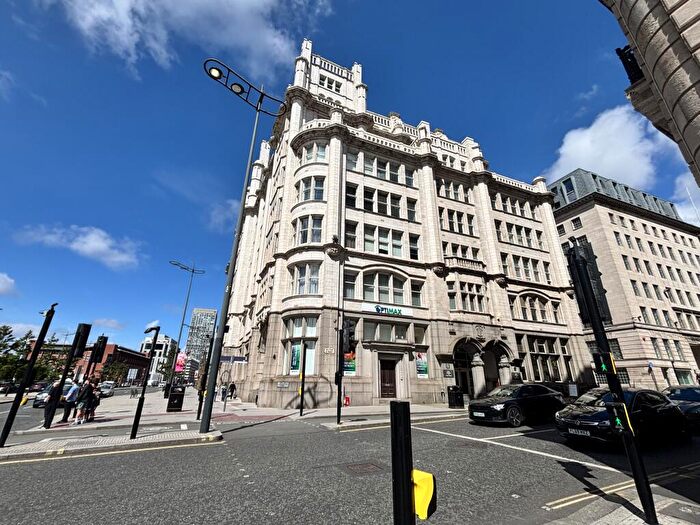 1 Bedroom Apartment For Sale In Tower Building, Water Street, Liverpool, L3