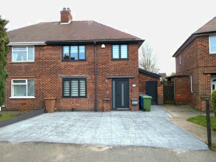 3 Bedroom Semi-Detached House To Rent In Beazley Avenue, Mansfield, NG18