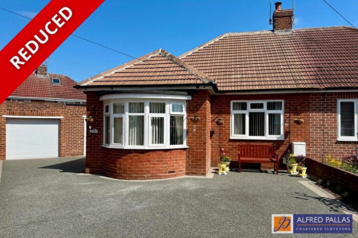 2 Bedroom Semi-Detached Bungalow For Sale In Deepdene Grove, Seaburn, SR6