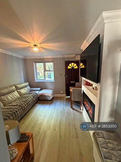 1 Bedroom Maisonette To Rent In Horkesley Way, Wickford, SS12