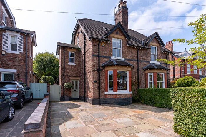 3 Bedroom Semi Detached House For Sale In Trafford Road, Alderley Edge, SK9