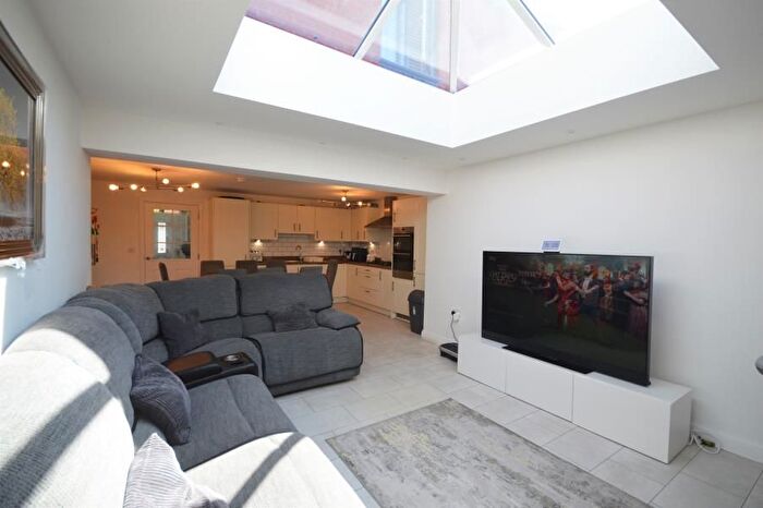 4 Bedroom Detached House For Sale In Wooding Drive, Lawley, TF3