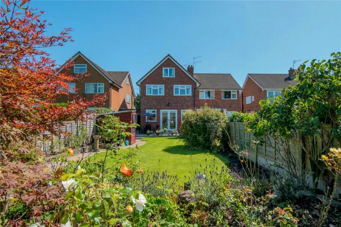 4 Bedroom Semi-Detached House For Sale In Foley Gardens, Stoke Prior, Bromsgrove, Worcestershire, B60