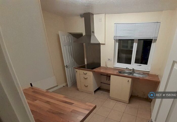 2 Bedroom Terraced House To Rent In Hunt Lane, Doncaster, DN5