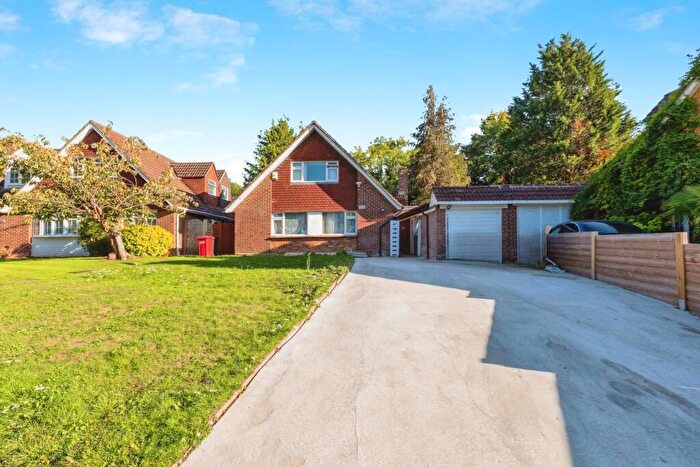 5 Bedroom Detached House For Sale In Farnham Lane, Farnham Royal, SL2