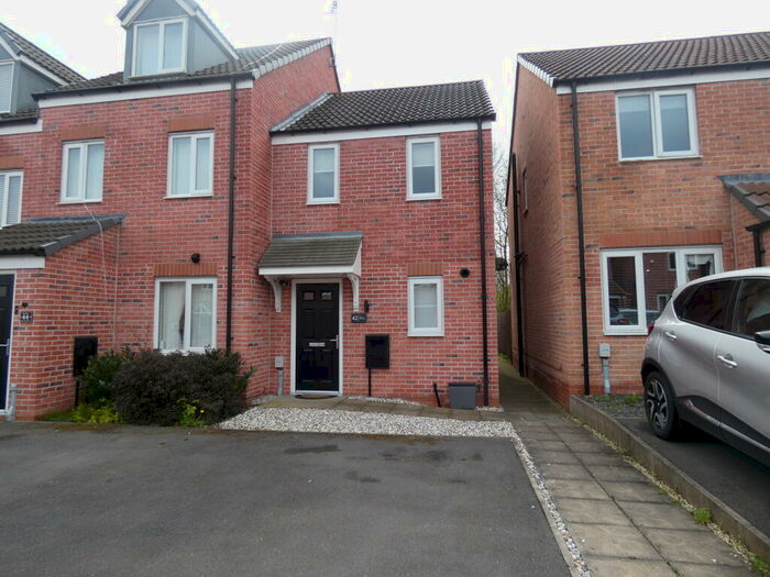 2 Bedroom End Of Terrace House To Rent In Lewis Crescent, Annesley, NG15