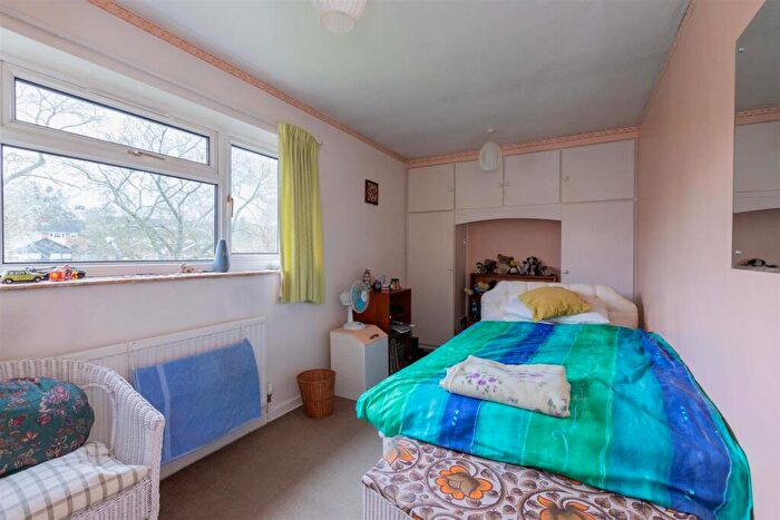 3 Bedroom Detached House For Sale In Wootton Way, Maidenhead, SL6