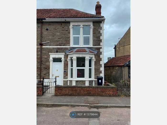 4 Bedroom End Of Terrace House To Rent In Clarence Road, Staple Hill, Bristol, BS16