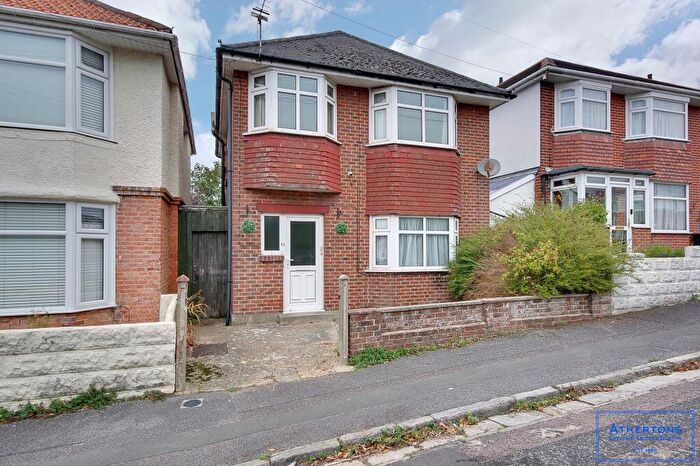 3 Bedroom Detached House For Sale In Murley Road, Bournemouth, BH9