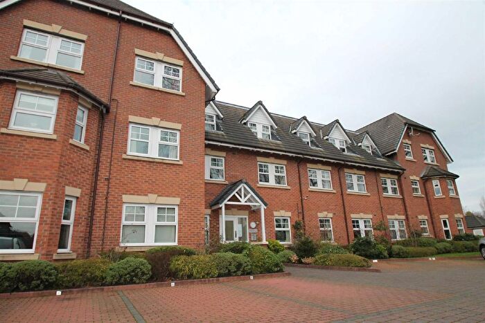 2 Bedroom Flat To Rent In Wellington Road, Timperley, Altrincham, WA15