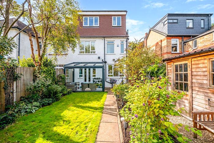 4 Bedroom Semi-detached House For Sale In Ravensbourne Avenue, Shortlands, Bromley, BR2