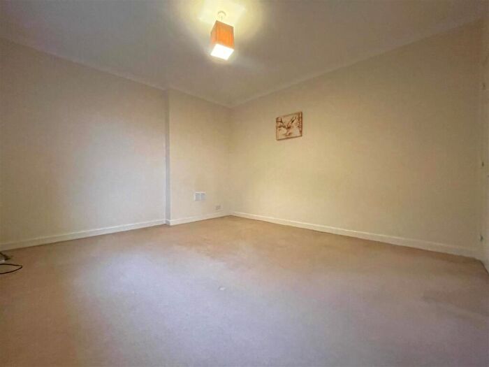 2 Bedroom Flat To Rent In Abbey Road, Auchterarder, Perth, PH3