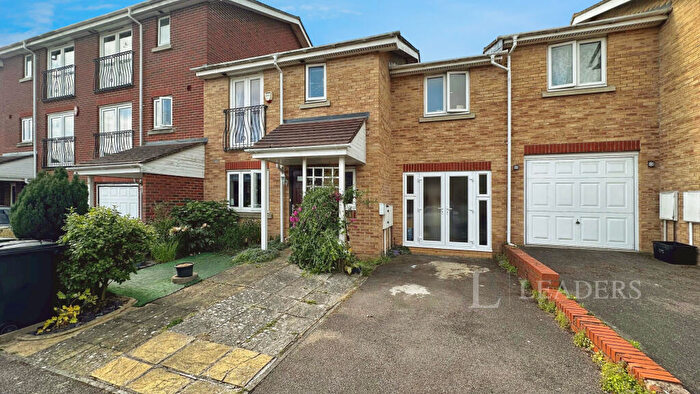 3 Bedroom Detached House To Rent In Primrose Close, LU3