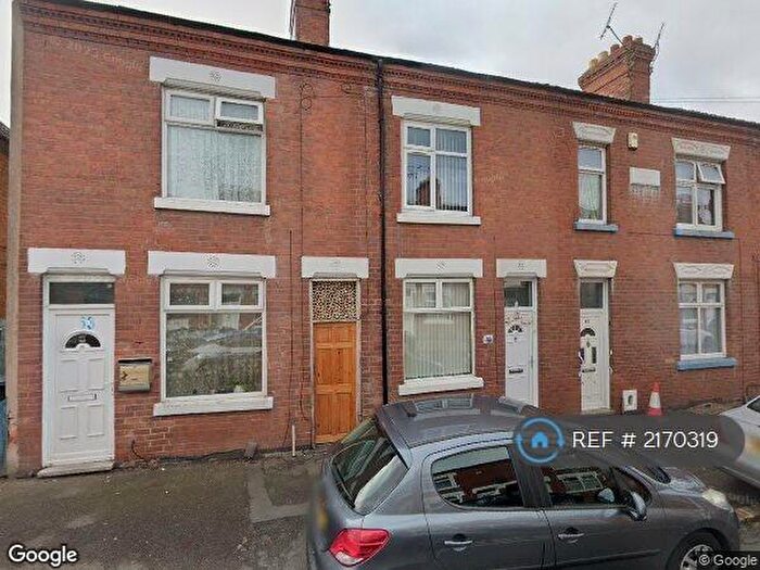 4 Bedroom Semi-Detached House To Rent In Surrey Street, Leicester, LE4