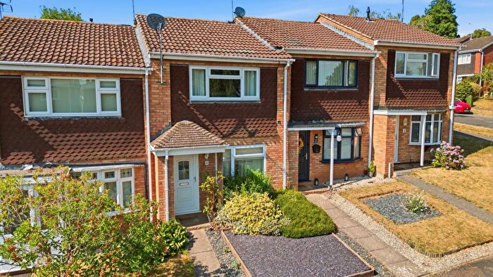 2 Bedroom Terraced House For Sale In Chanders Road, Warwick, CV34