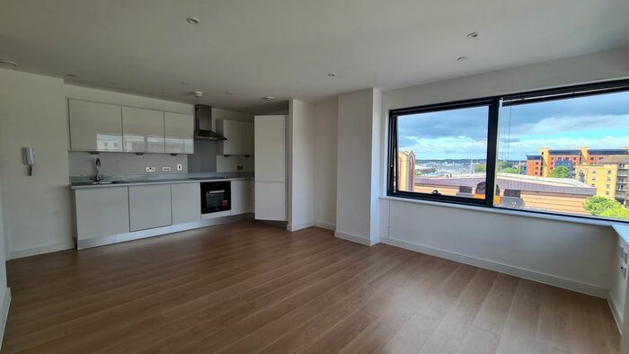 2 Bedroom Flat To Rent In Ocean Way, Ocean Village, Southampton, SO14