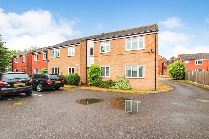 2 Bedroom Flat For Sale In Tyssen Place, South Ockendon, RM15