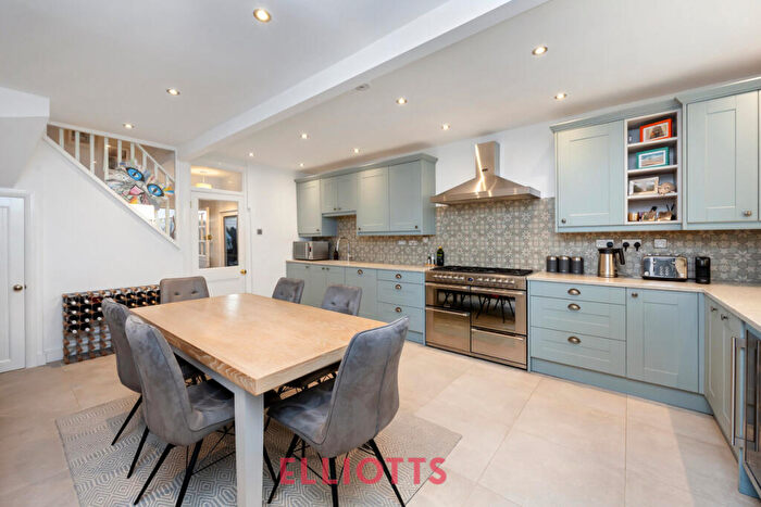 3 Bedroom Terraced House For Sale In Brunswick Mews, Hove, BN3
