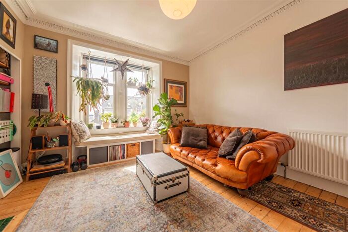 1 Bedroom Flat For Sale In Dons Road, Dundee, DD3