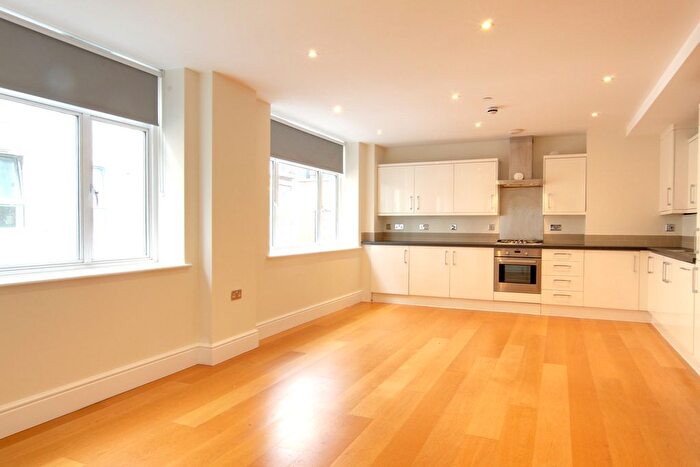 2 Bedroom Flat To Rent In Saffron Hill (), Farringdon., EC1N