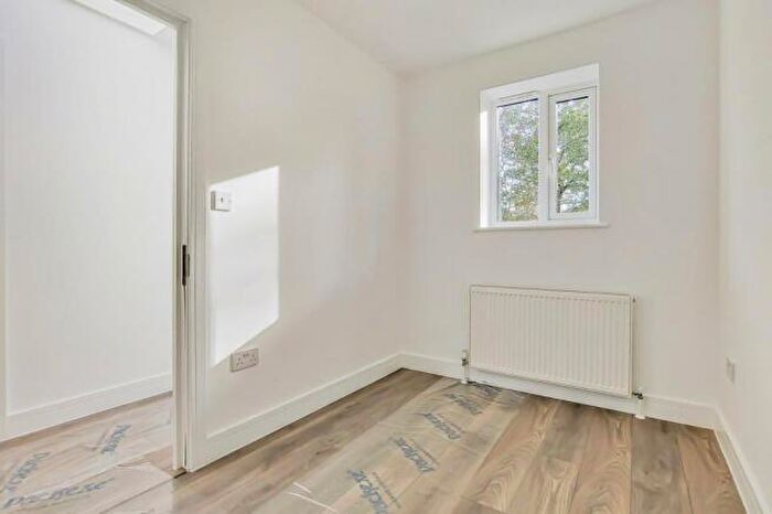 1 Bedroom Semi-Detached House To Rent In Hospital Way, London, Greater London, SE13