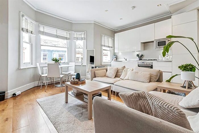 4 Bedroom Flat For Sale In Handforth Road, Stockwell, SW9