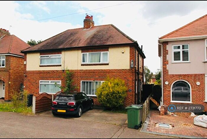 3 Bedroom Semi-Detached House To Rent In Carington Street, Loughborough, LE11