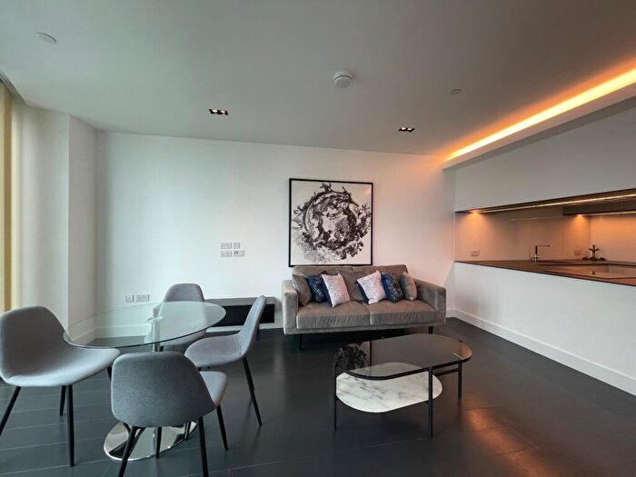 1 Bedroom Flat To Rent In Amory Tower, Marsh Wall, E14