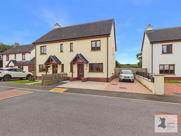 3 Bedroom Semi-Detached House For Sale In Maes Rheithordy, Cilgerran, SA43